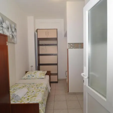 Apartment Apartman-soba - Studio Buzet